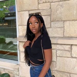 MEET THE POSHER: Sarah from Houston, TX!!!